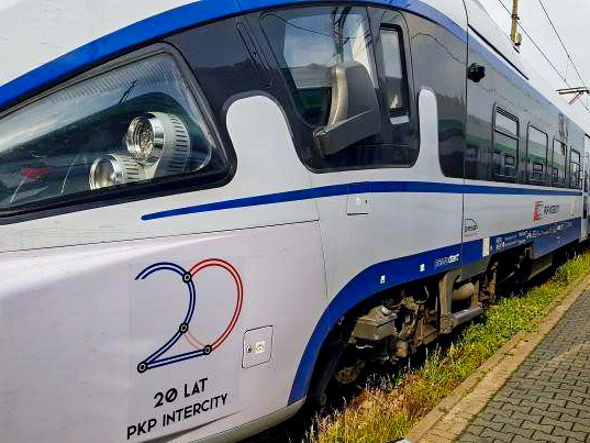 20 lat PKP Intercity naklejka na EZT z okolicznociowym logo